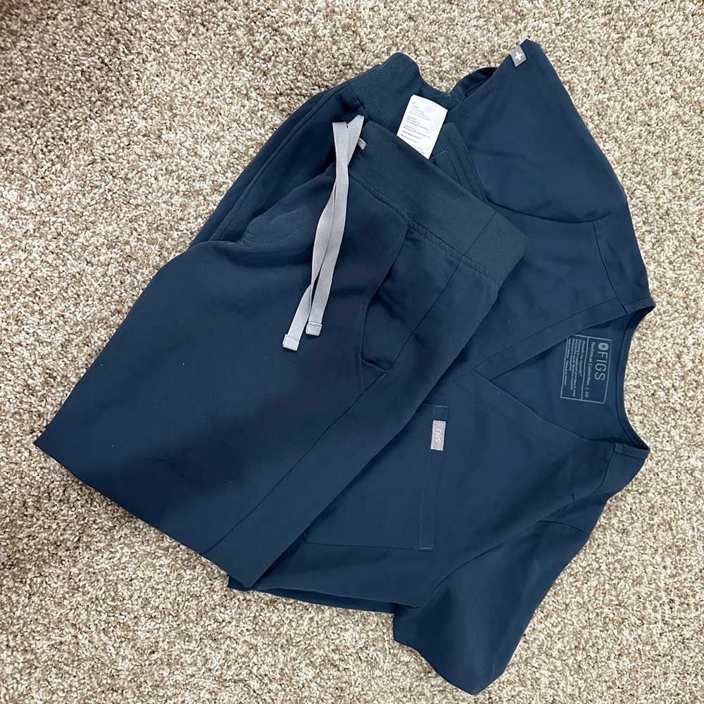 Figs scrubs